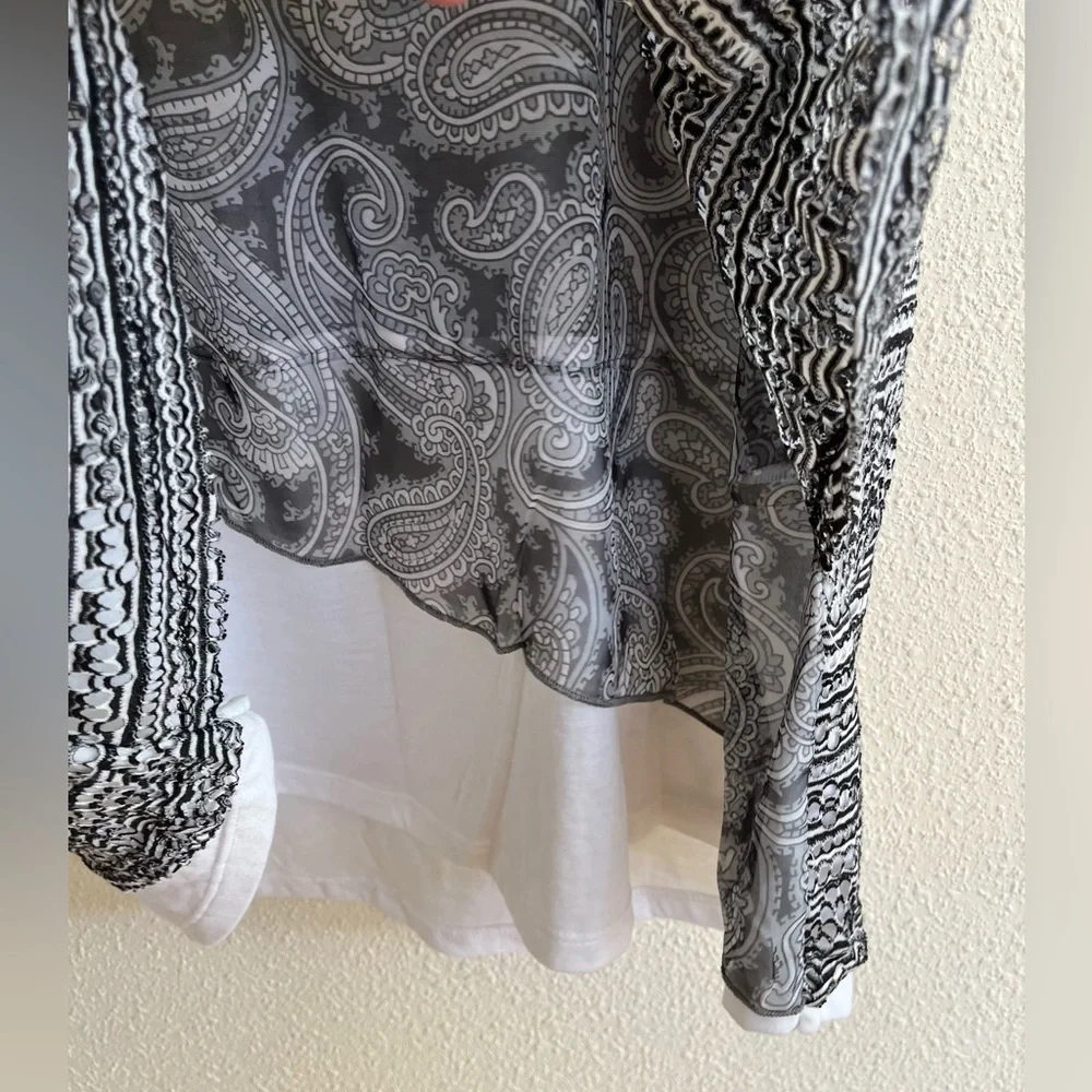 One World black and white tank - Picture 6 of 8